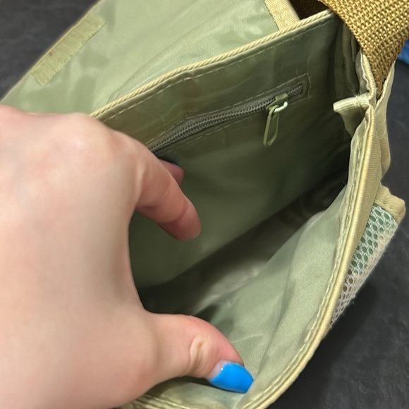 HELLO KITTY ARMY CAMO CAMOFLAUGE  PRINT CROSSBODY MINI BAG - Picture 10 of 13